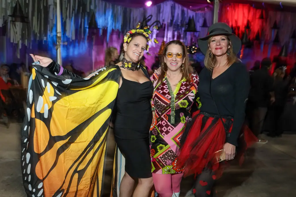 Kim Gapinski, Kimberly Wilkinson, Lana Portner at Houston Center for Contemporary Craft Martini Madness (Photo by Katy Anderson)