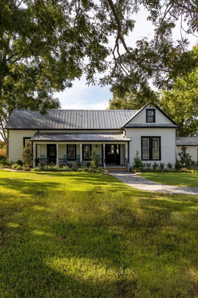 The Cotton Pearl Motel adds more overnight possibilities to the Round Top hospitality landscape. (Photo by Geibel Creative)