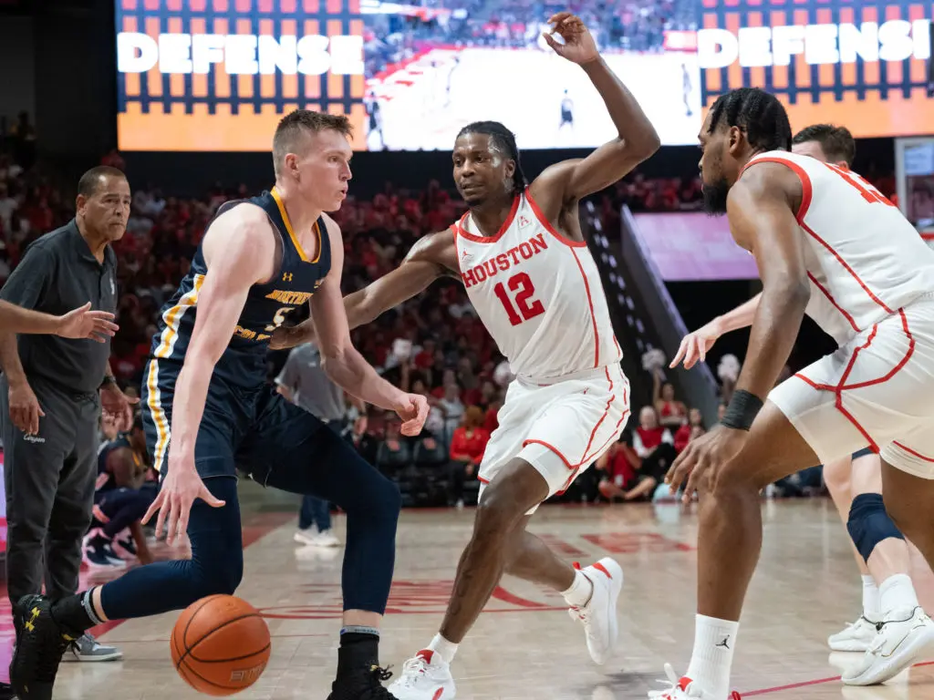 Tramon Mark brings defensive skills to UH's three guard starting lineup too. (Photo by F. Carter Smith)
