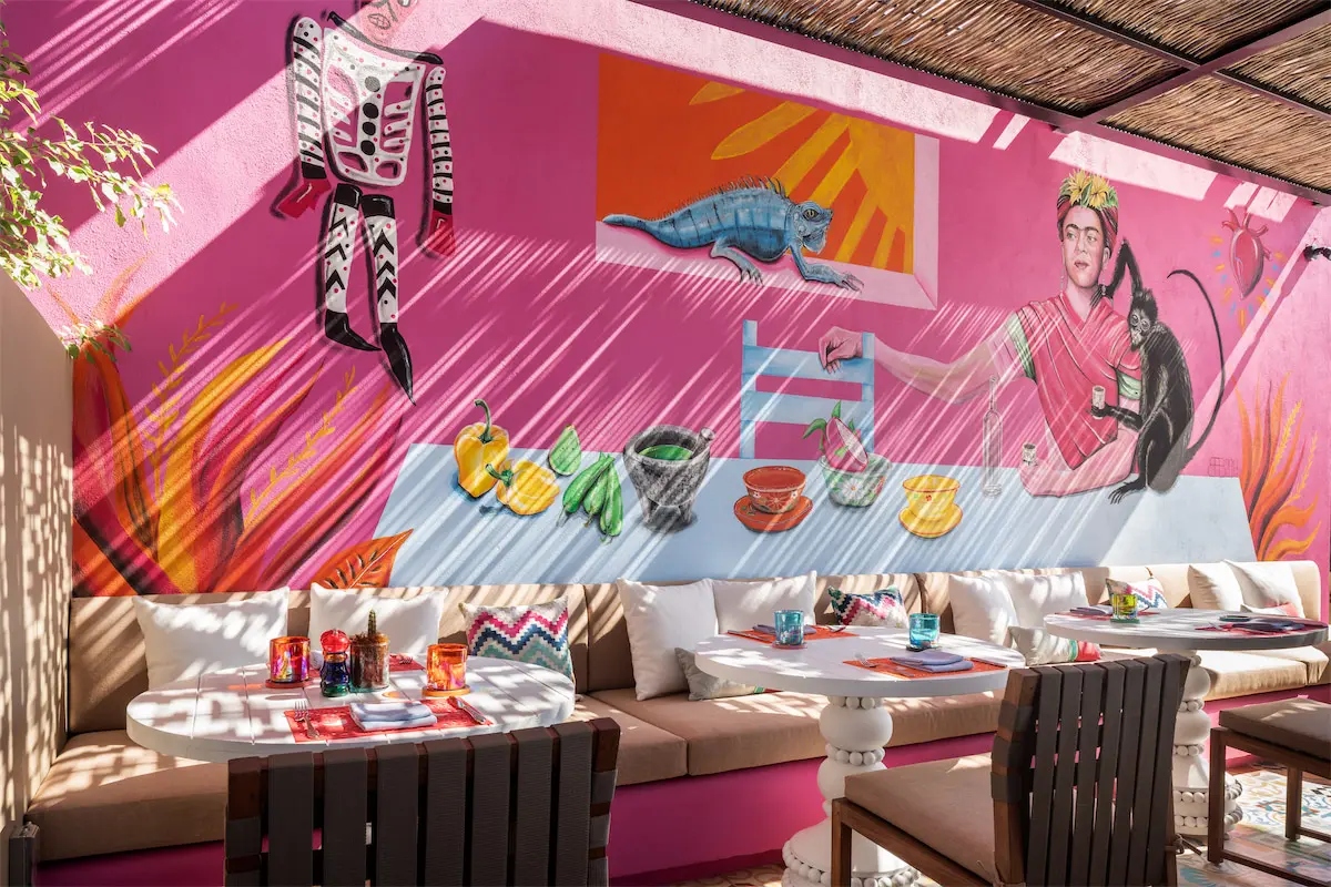 Zadun el Barrio seating Frida Mural v1