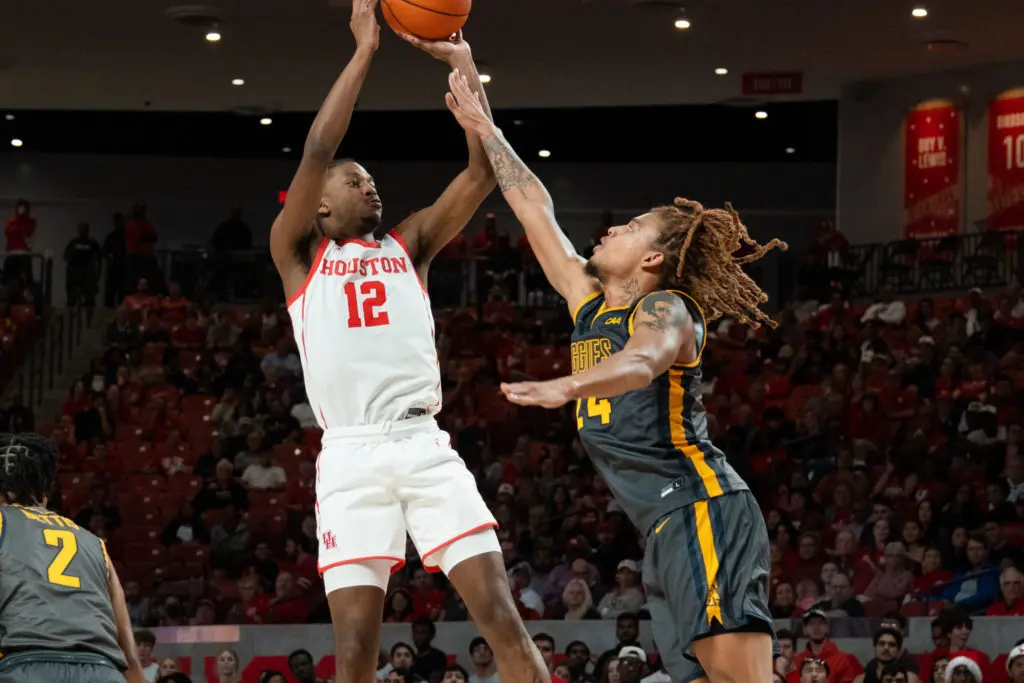 UH guard Tramon Mark is becoming very good at jumpers in the lane. (Photo by F. Carter Smith)