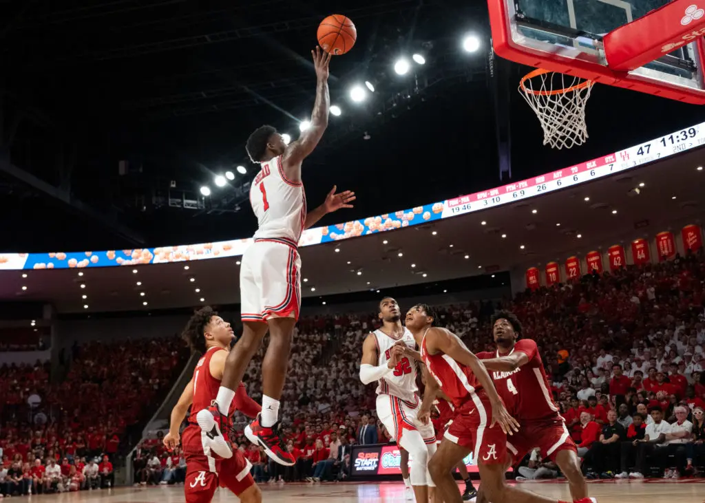 UH point guard Jamal Shead is a creative shot maker. (Photo by F. Carter Smith)