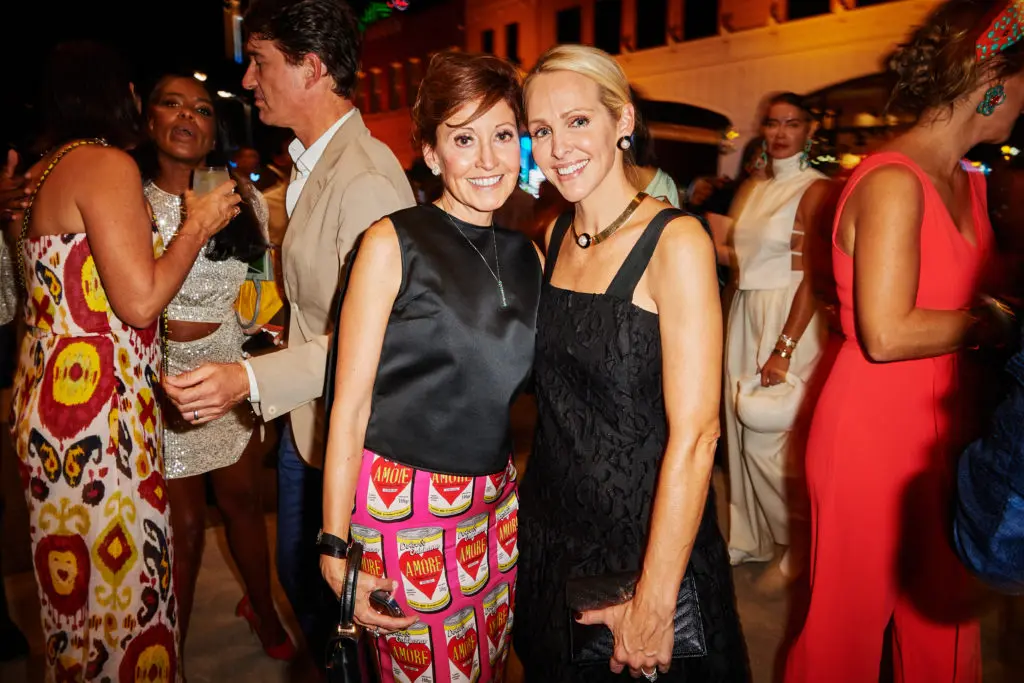 Marlene Sughrue, Meredith Land at the Dallas Contemporary Gala (Photo by Jon Furlong)