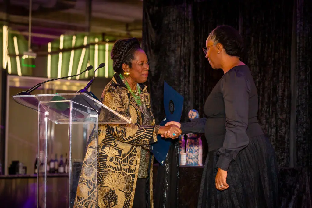 U.S. Congresswoman Sheila Jackson Lee, honoree Letitia Huckaby at the Art League Houston Luminaries Gala (Photo by Alex Barber and Laura Burlton)