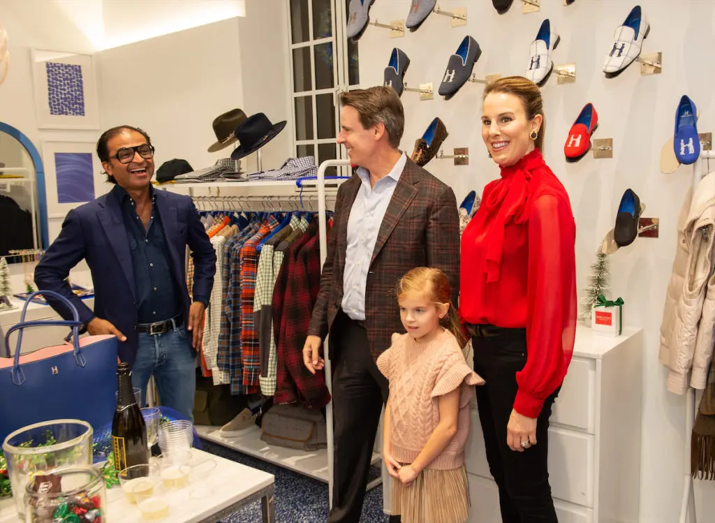 Shoppers at Hadleigh's in Highland Park Village.  (Photo by George Fiala)