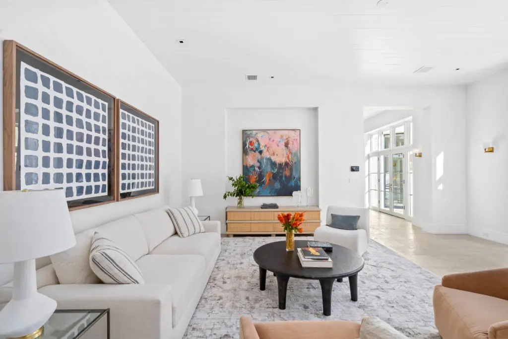 The den at 2445 Pine Valley Court in River Oaks. (Photo by Sonya Bertolino)
