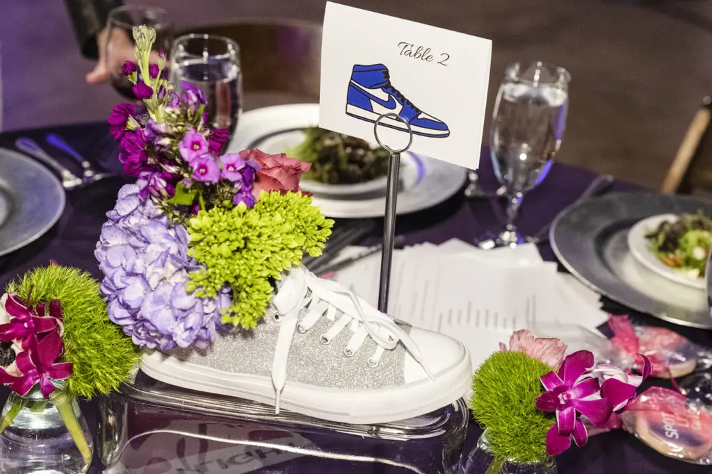Centerpieces by Flowers on the Square at the Sneaker Soiree Cabaret in Fort Worth, Texas on January 12, 2023. (Photo by Ellman Photography)