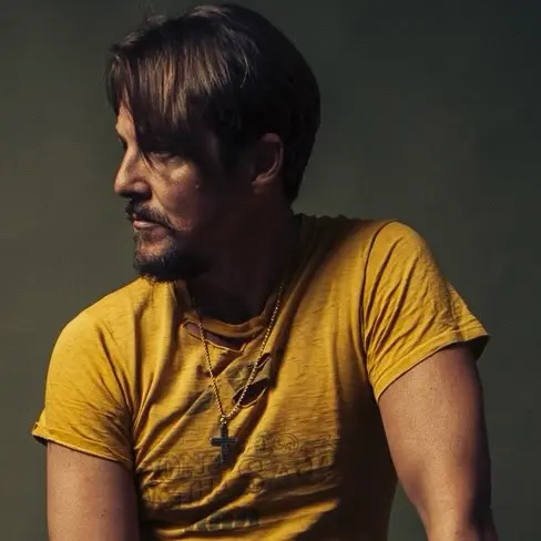 Mississippi-born artist Charlie Mars will be the intro act at 'The Beat Goes On' concert set for February 24 at White Oak Music Hall.