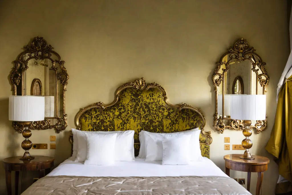 Room in the Villa with a view of Lake Como. (Enrico Costantini)