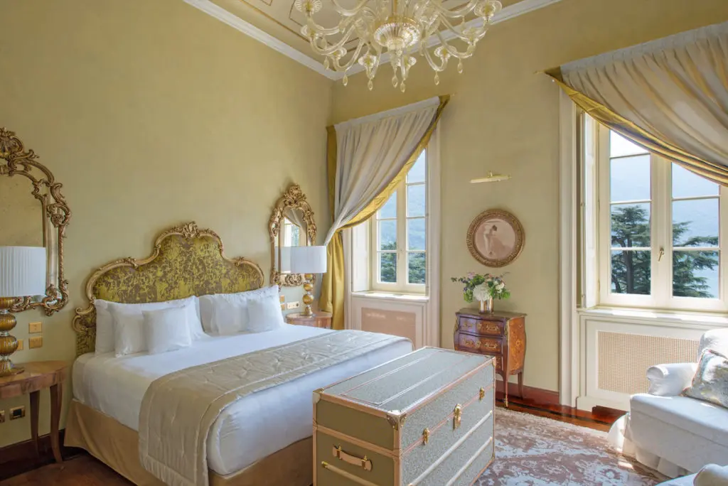 A lake view guest room at the Passalacqua hotel. (photo by Ricky Monti) 
