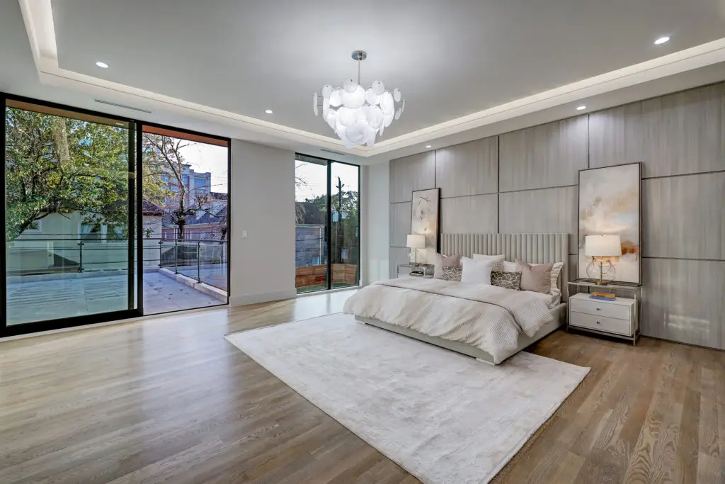 Levant Luxury Homes' 275 Pine Hollow Lane, represented by DeeDee Guggenheim Howes of Compass. (Photo by TK Images)