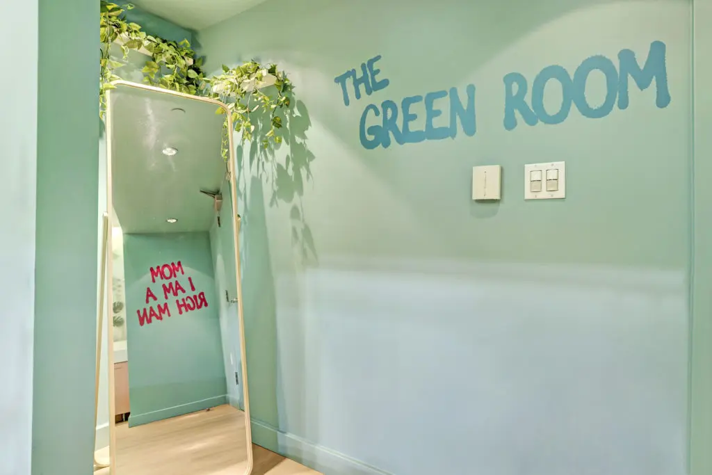 The Green Room suite at Toyota Center (Photo by Courtesy of Gin Design Group)