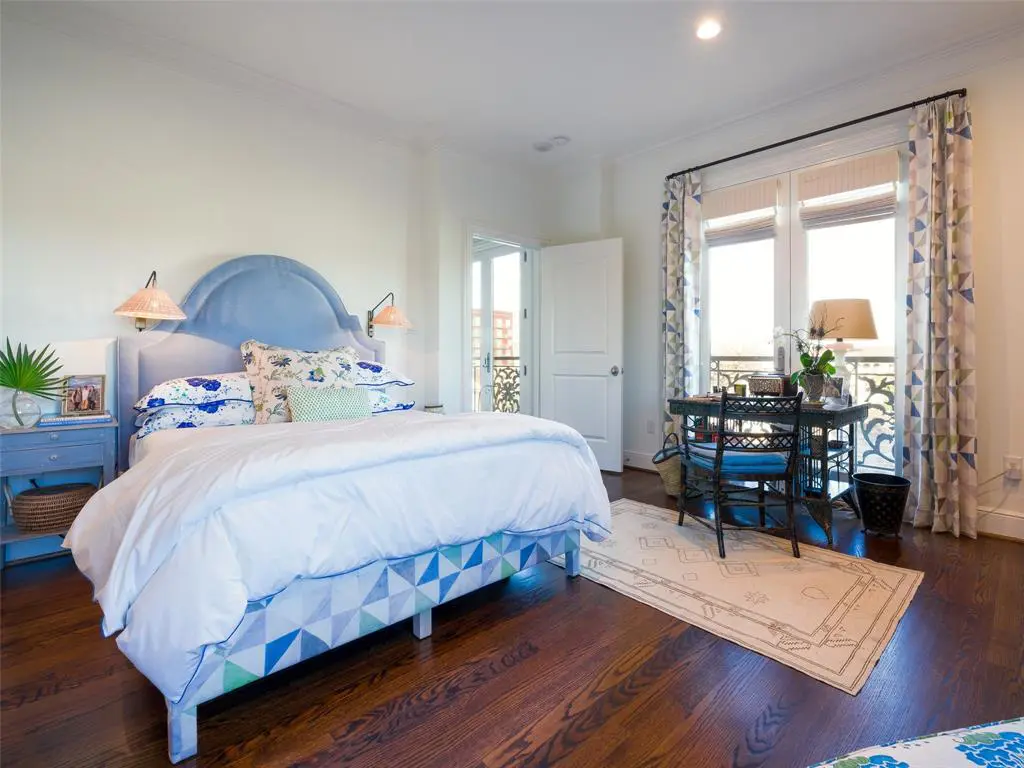 A spacious second bedroom. 