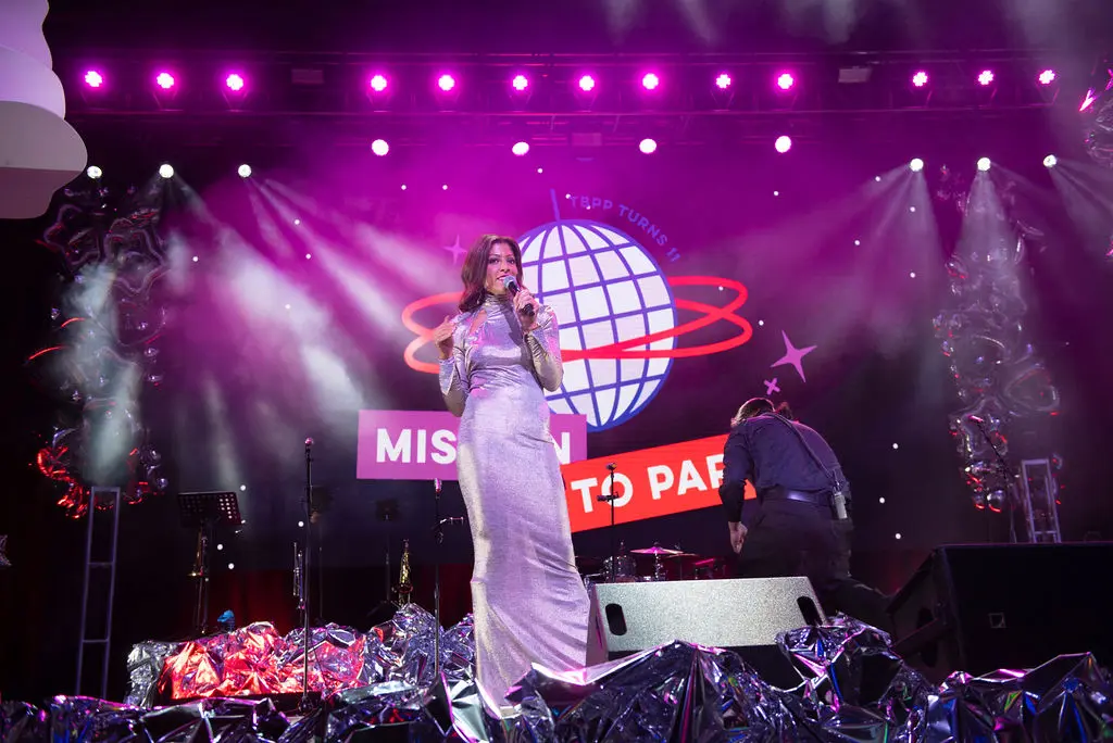 A live auction helped raise funds for the Dallas-based nonprofit. (Photo by Tamytha Cameron)