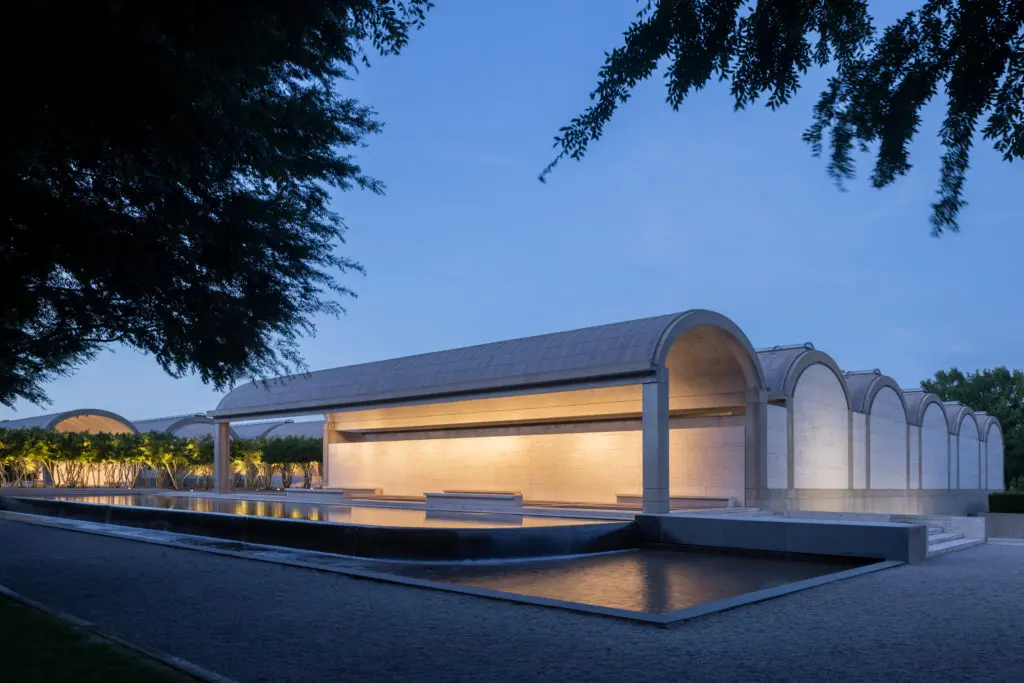 Kimbell Art Museum in Fort Worth, Texas, 1972 (Photo By Iwan Baan)