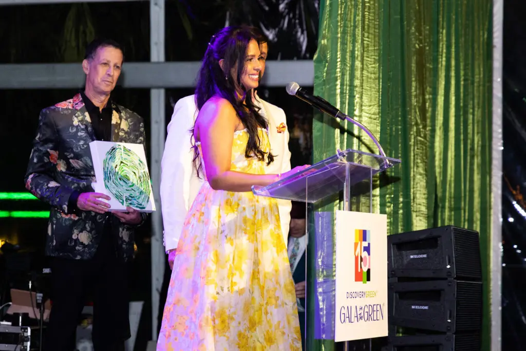 Barry Mandel, Kusum Patel at the Gala on the Green benefiting Discovery Green. (Photo by Lawrence Elizabeth Knox)