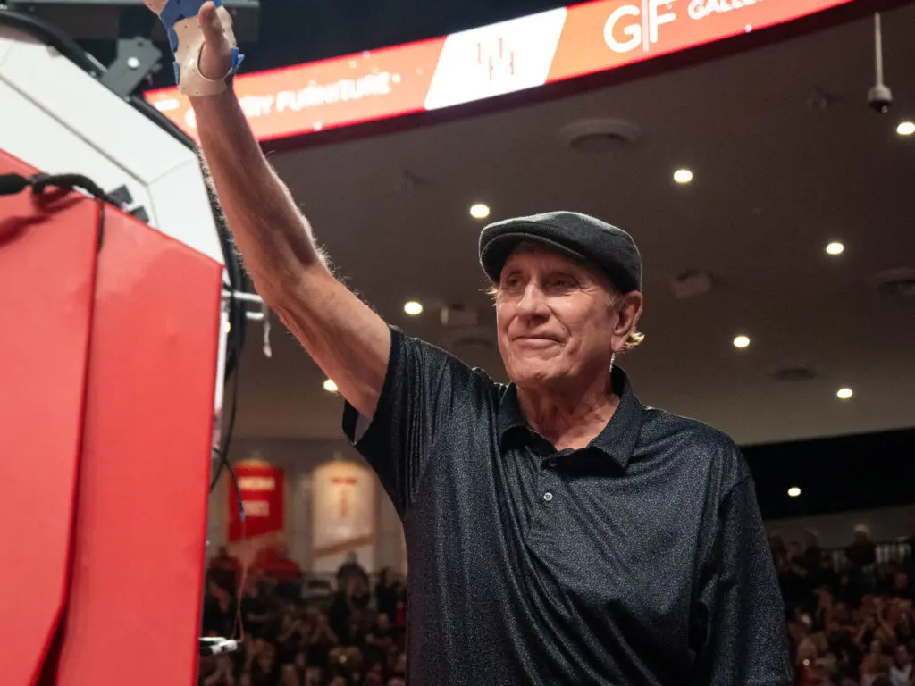 Former Houston Rockets coach Rudy Tomjanovich received a lot of love at the Fertitta Center. (Photo by F. Carter Smith)