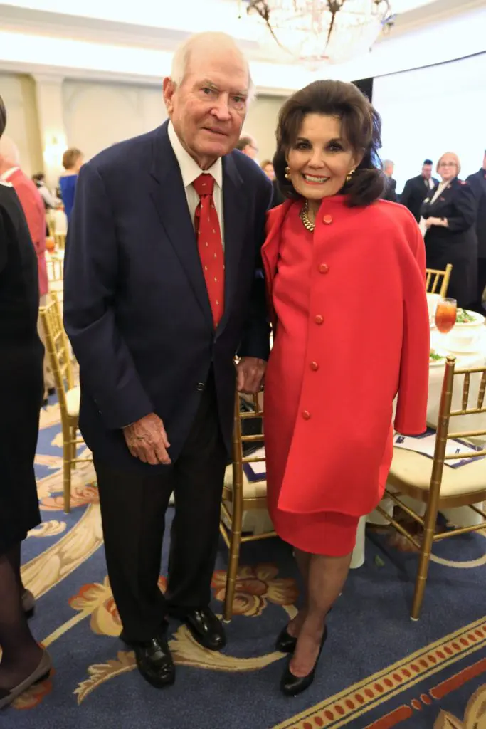 Dr. Walter & Linda McReynolds at the Salvation Army annual dinner held at The Houstonian Hotel. (Photo by Phillip Burn)