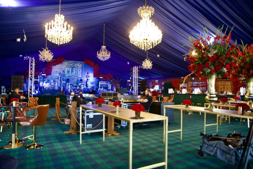The scene at Cotton Holdings' Cotton Q Club at the Rodeo Houston barbecue cook-off. (Photo by Ashley Patranella, Painted Peacock Photography)