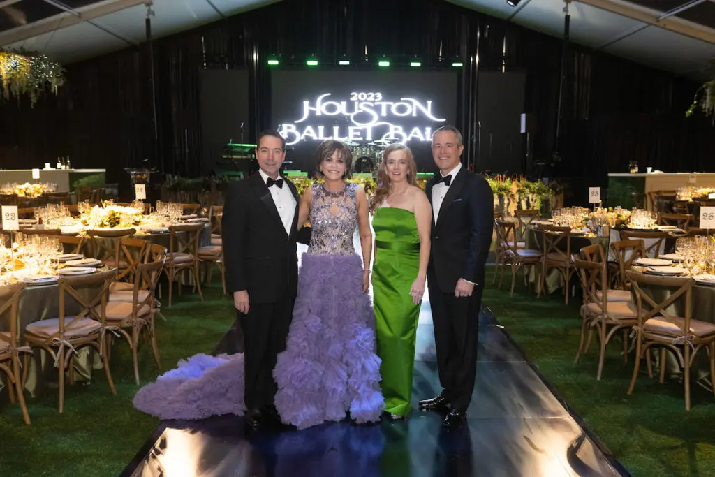Houston Ballet executive director Jim Nelson, honoree Hallie Vanderhider, chairs Allison & Troy Thacker at the Houston Ballet Ball (Photo by Wilson Parish)