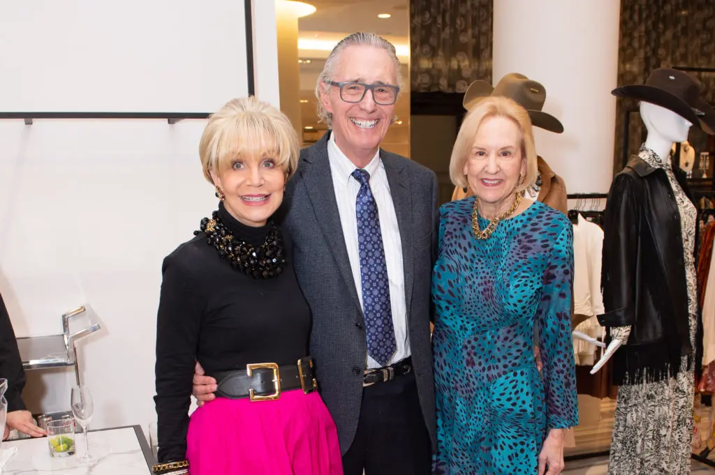 Leisa Holland Nelson Bowman & Bob Bowman, Sue Burnett at the American Cancer Society's 'Tickled Pink' evening at Tootsies. (Photo by Jacob Power)