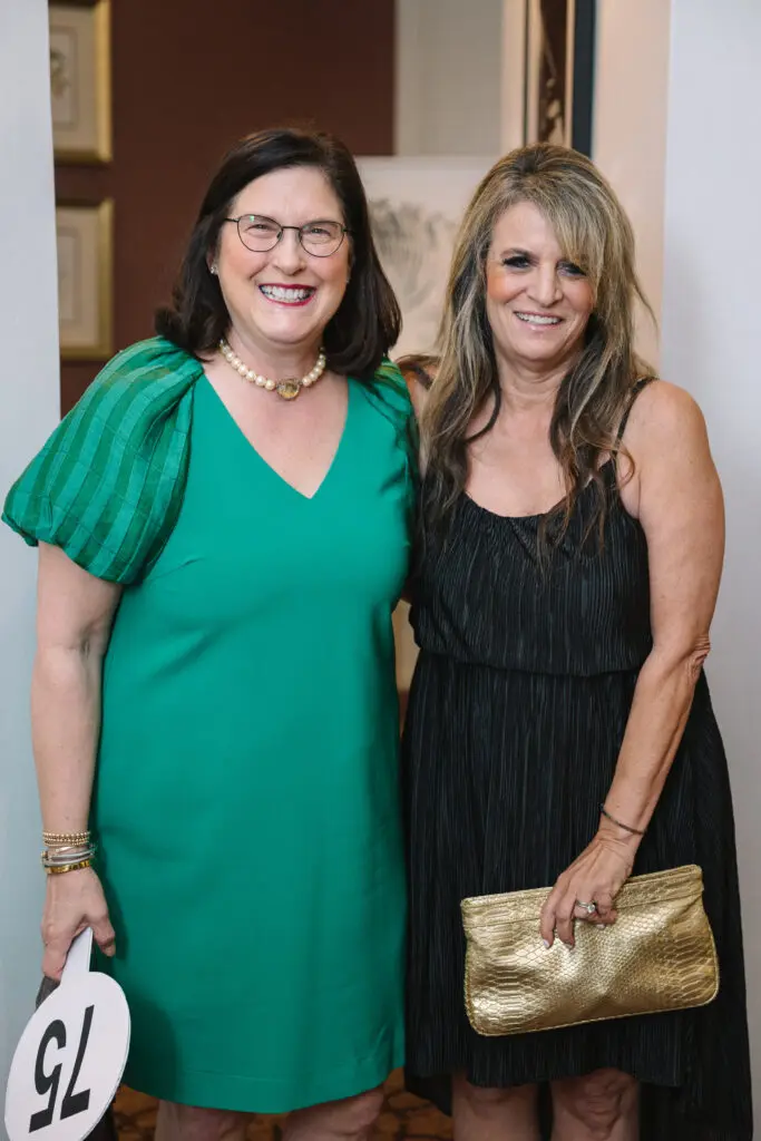 Marybeth Flaherty, Terry Leavitt-Chavez at Houston Center for Photography's Print Auction & Dinner (Photo by Johnny Than)