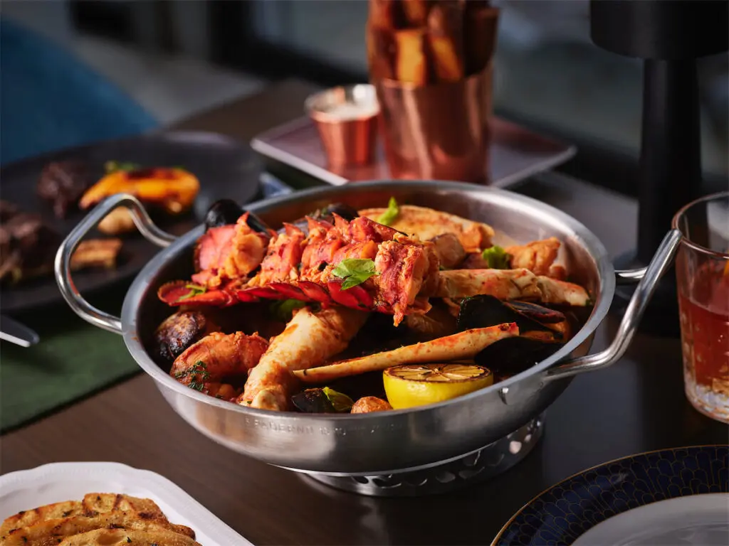 The Crown Block menu will feature Texas-style hot seafood. (Photo by Bill Milne)