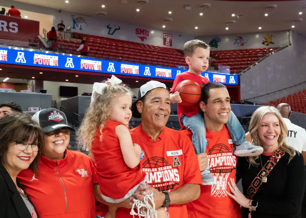 Winning at UH is always a Sampson family affair.  (Photo by F. Carter Smith)