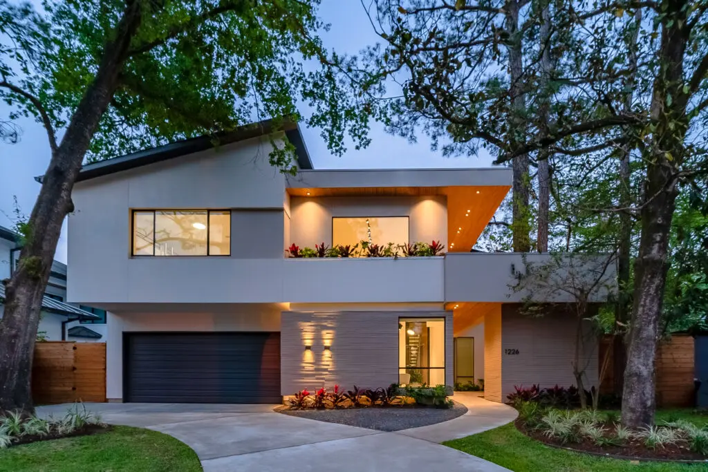 This Spring Valley Village residence is the home and workspace of LEAM Design + Build owner and principal architect Luisa Aurrecoechea. (Estudio Rob Photo)