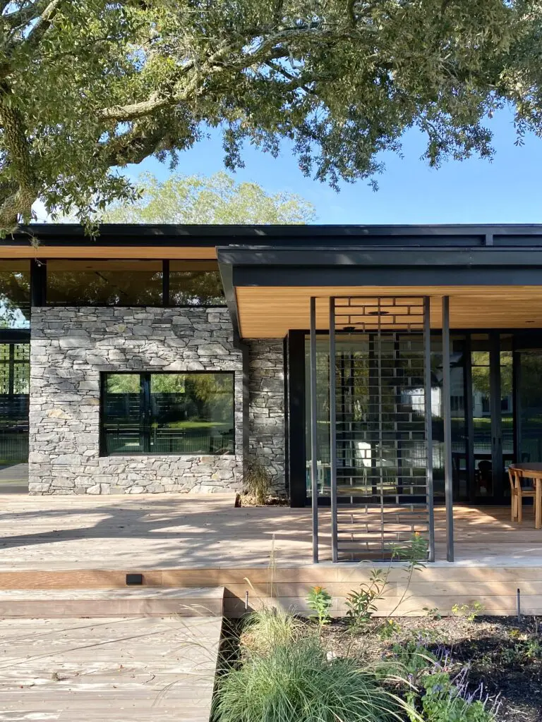 The studioMET design, the Capri residence, sits at the edge of Venetian Lake in Sugar Land (temporary photo)