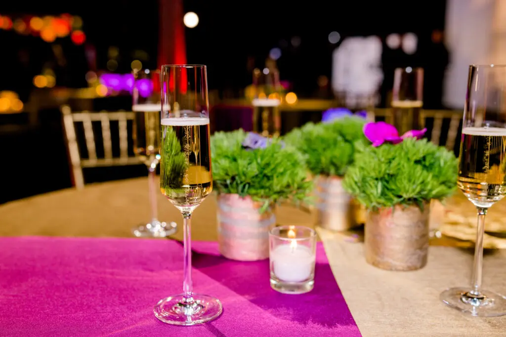 Cocktail hour was a sumptuous affair at Jewel Charity Ball. (Photo by Canon Elizabeth Photography)