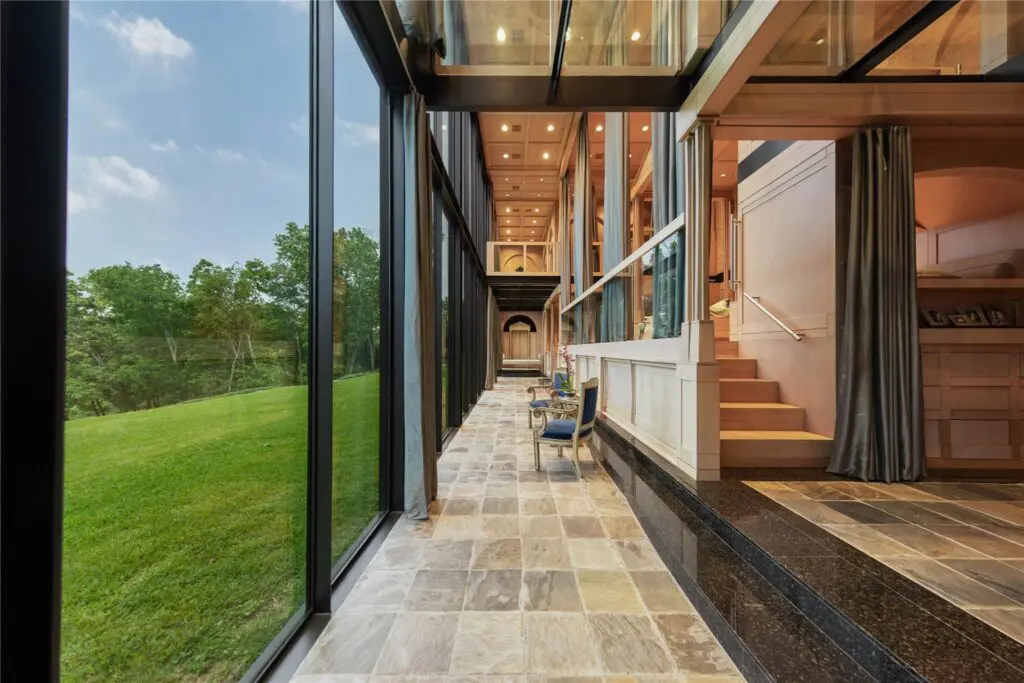 Natural light and outdoor views are plentiful at the Memorial mansion of John and Becca Cason Thrash. (Photo by Joe Bryant / Martha Turner Sotheby’s International Realty)