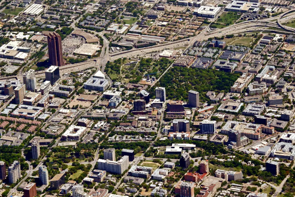 Spread across nearly 592 acres with more than 18,000 residents, the storied neighborhood is home to some of the city’s most beloved restaurants, parks, residences, wellness havens, and businesses.