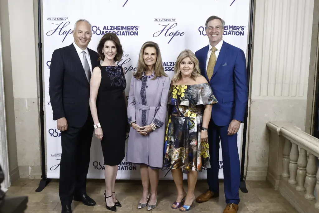 Bobby Tudor & co-chair Phoebe Tudor, Maria Shriver, co-chair Kelli Weinzierl & John Weinzierl at the Alzheimer's Association Evening of Hope (Photo by Quy Tran)