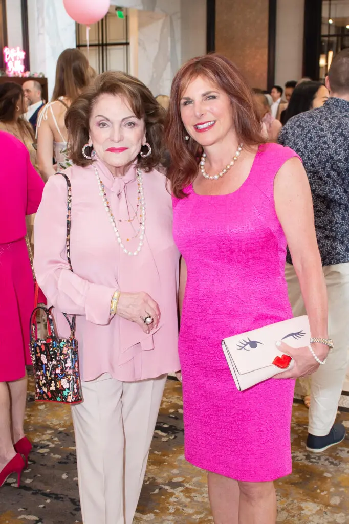 Beth Wolff, Cynthia Wolff at the American Cancer Society Tickled Pink luncheon (Photo by Jacob Power)