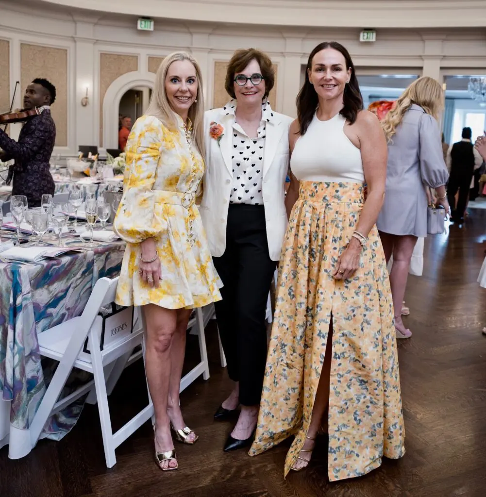 Cassie Sinor, Bobbie Nau, Dana Barton at the River Oaks tennis tournament luncheon (Photo by Daniel Ortiz)