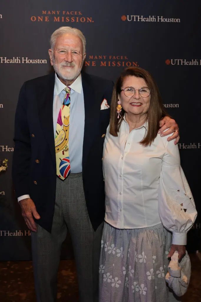 Chuck & Gayle Carlberg at the UTHealth  Art of Gratitude celebration (Photo by Priscilla Dickson)