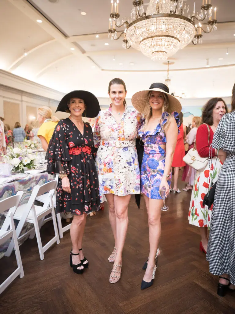 Linda Lyons, Kathryn Swain, Carson Brown at the River Oaks Country Club tennis tournament luncheon. (Photo by Daniel Ortiz)