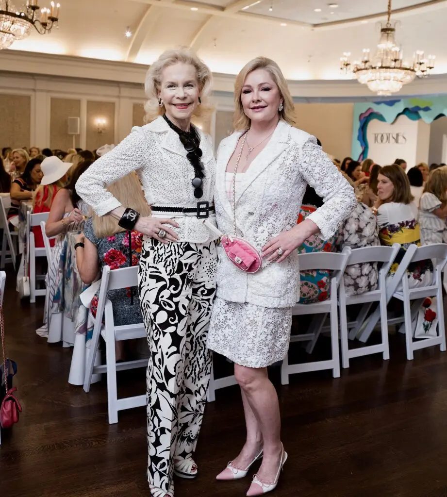 Lynn Wyatt, Whitney Crane at the River Oaks Country Club tennis tournament luncheon. (Photo by Daniel Ortiz)