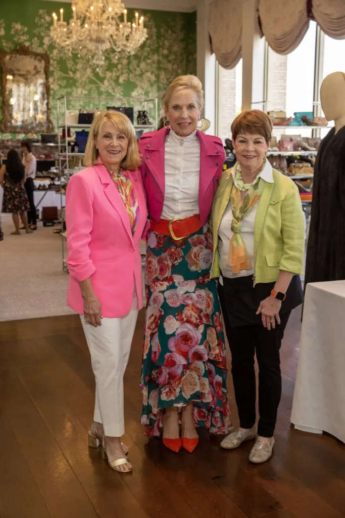  Rhonda Jones, Pam Sengelmann, Debby Leighton at the Salvation Army Women's Auxiliary Reflections of Style luncheon (Photo by Jenny Antill)