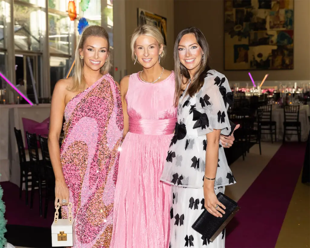 Shelby Goff, Audrey Defforey, Holly Harris (Photo by Bruno Snap The Picture, Kaitlin Saragusa, BFA)