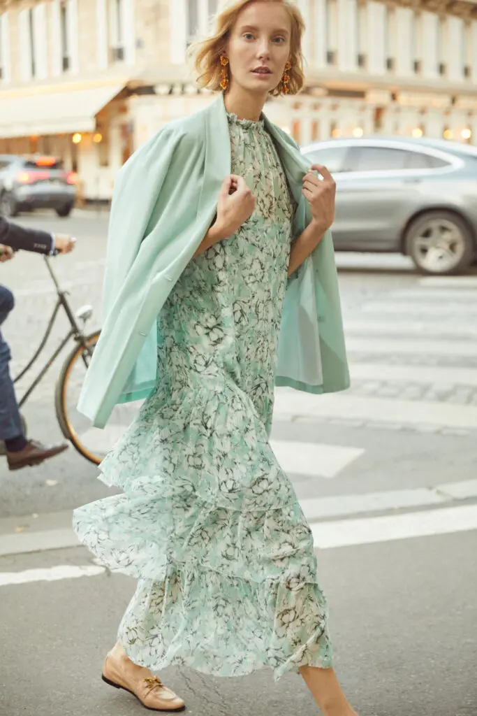The perfect pieces to elevate your spring look to another level of sophistication. Dress it up the Freya blazer by layering over a dress or dress it down by wearing it over a casual tee. 