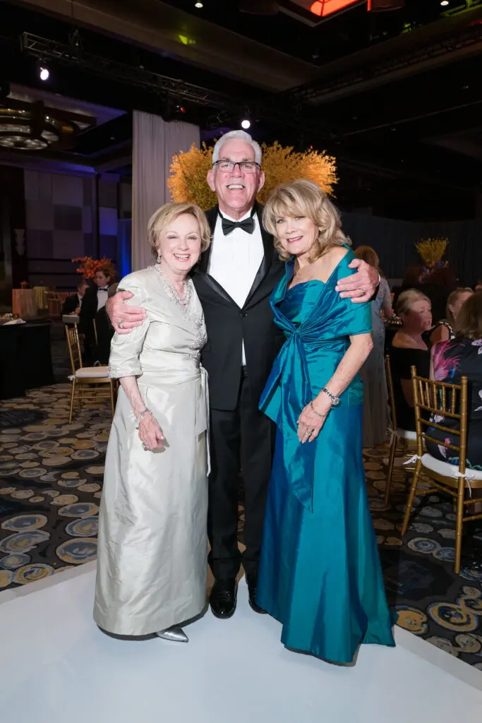 Suzie Johnson, Tom Flanagan, Lisa Simon at the Memorial Hermann Foundation 'Walking on Sunshine Gala' spotlighting Life Flight  (Photo by Daniel Ortiz)