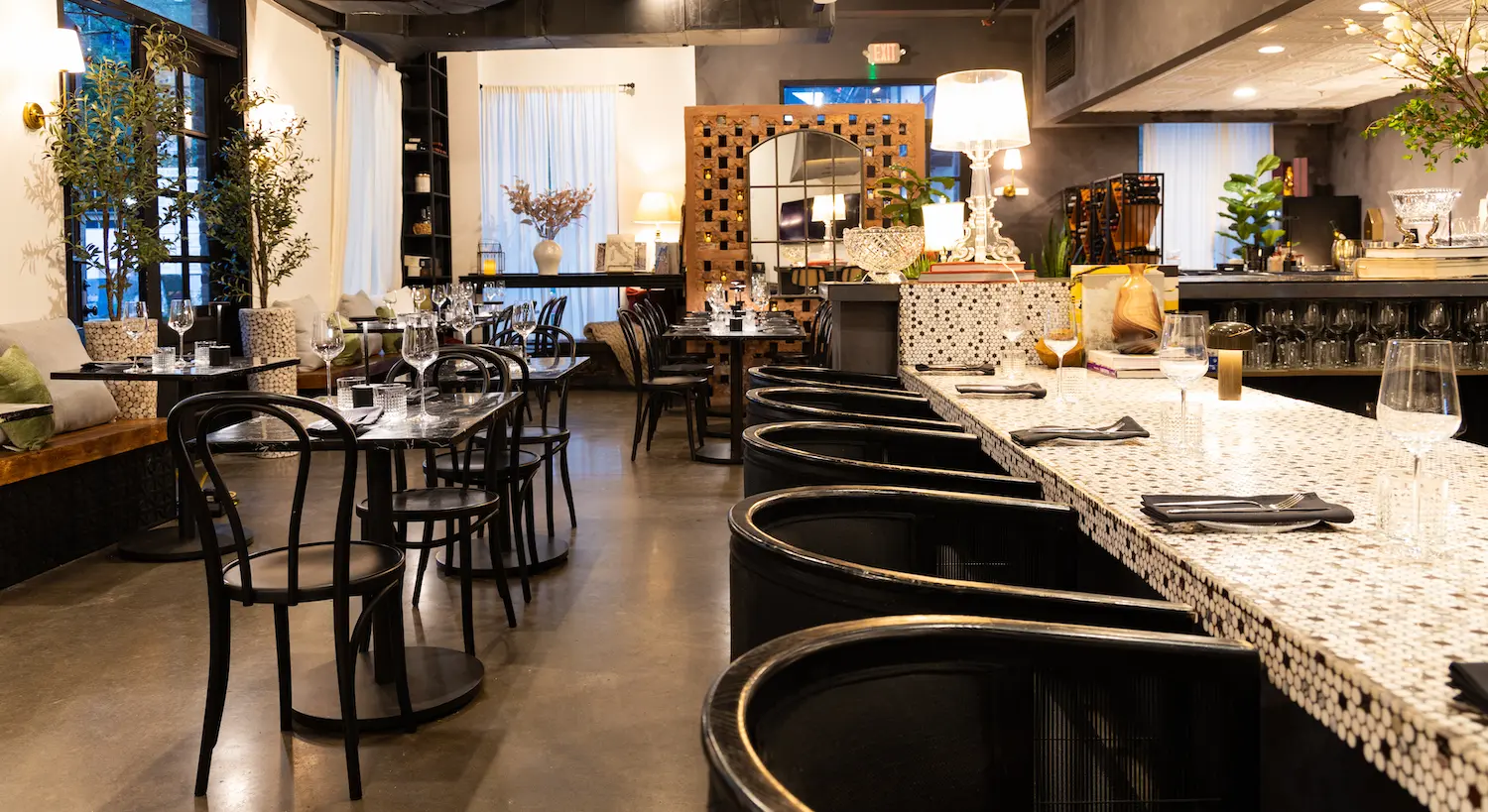Get a look inside the new Dante's River Oaks, a modern Italian restaurant on Mid Lane. (Photo by Bear Media Co.)