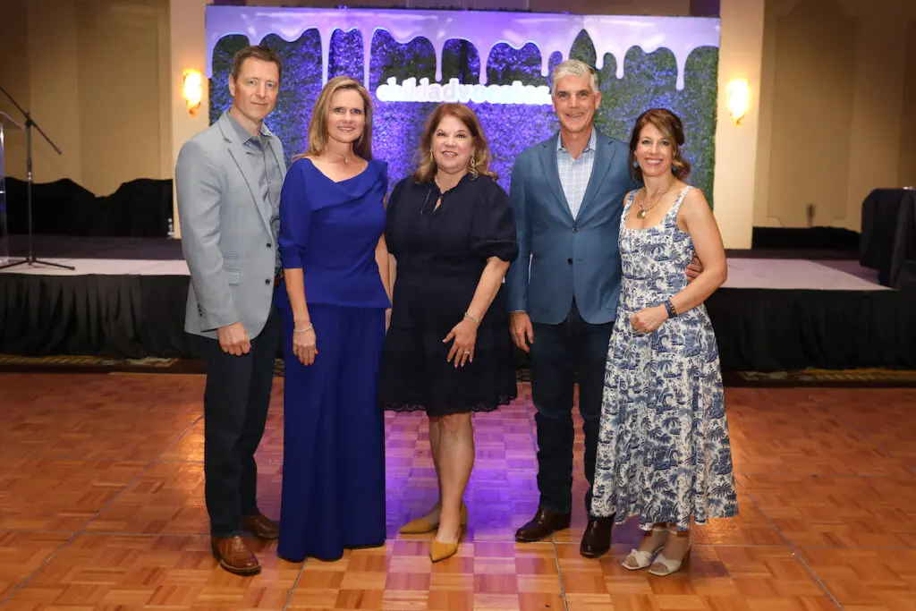 Honorees Derrick & Traci Jensen, Child Advocates CEO Sonya Galvan, dinner chairs Jeff & Donette Manley at the Child Advocates benefit. (Photo by Priscilla Dickson)