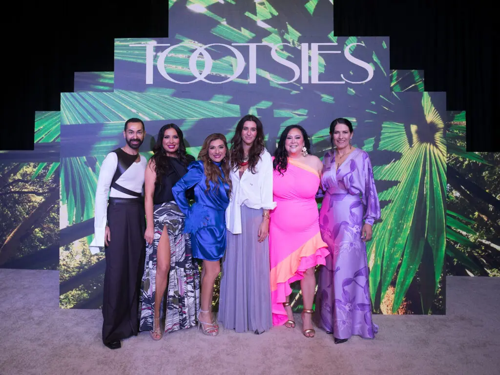 Fady Armanious, Vicky Dominguez, Jolene Trevino, Sandra Weil, Vicki Luna, Marianellys Noble at the Latin Women's Initiative fashion show and luncheon. (Photo by Daniel Ortiz)