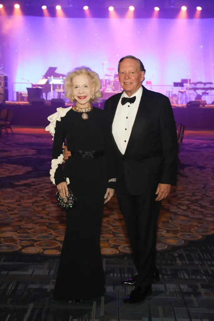 Lynn Wyatt, Richard Flowers at the Holocaust Museum Houston Lyndon Baines Johnson Moral Courage Award Dinner (Photo by Priscilla Dickson)