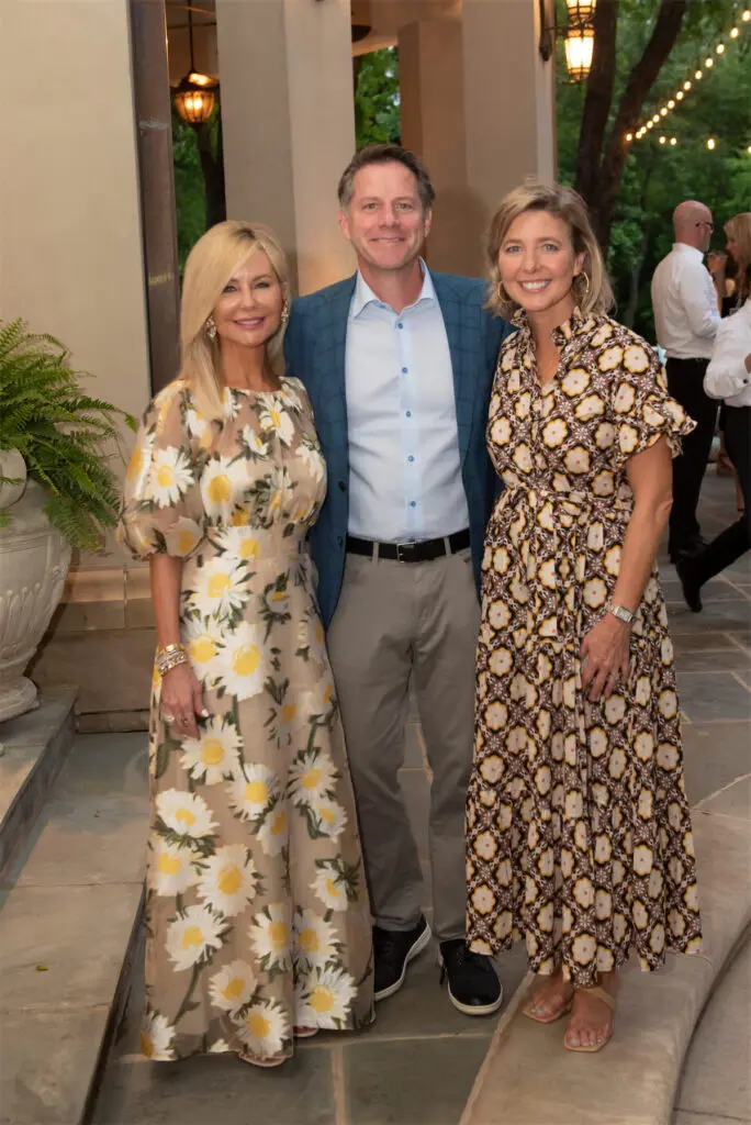 Lisa Cooley, Kemp & Kit Sawers (Photo by Tamytha Cameron)