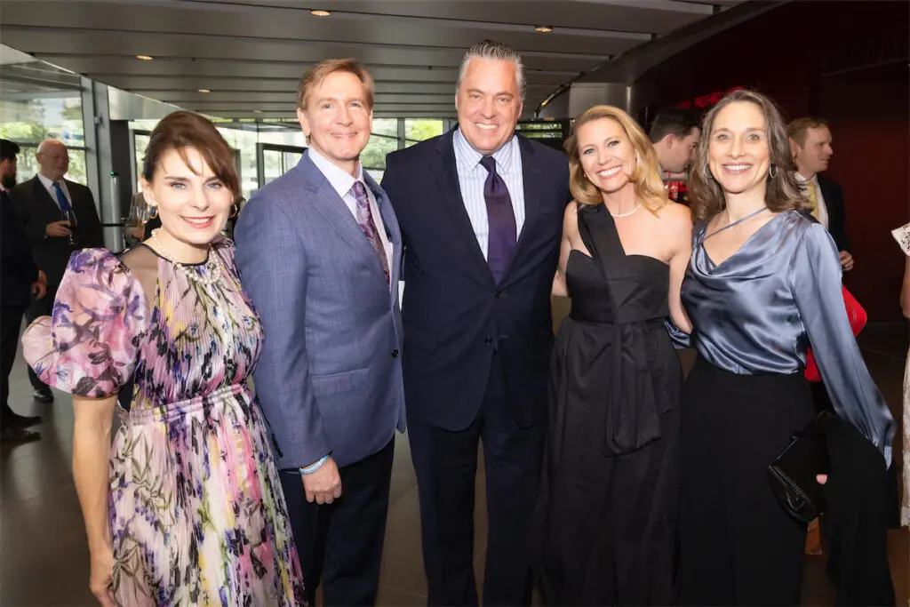 Nikki Webb, Tim O'Keefe, Michael & Susan Glassmoyer, TBT Executive Director; Vanessa Logan (Photo by Sharon Ellman)