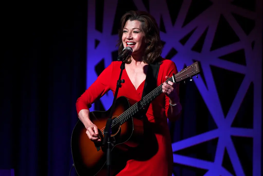 Amy Grant performs at the American Heart Association Go Red for Women Luncheon 